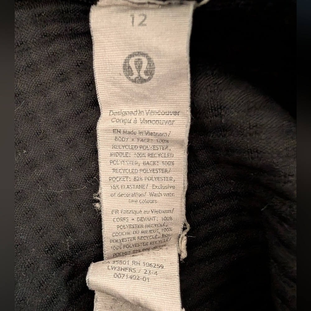 Lululemon Black Waffle Cowl Neck Pullover Side Zip Pocket Top 12 Texture Sporty - Picture 3 of 7